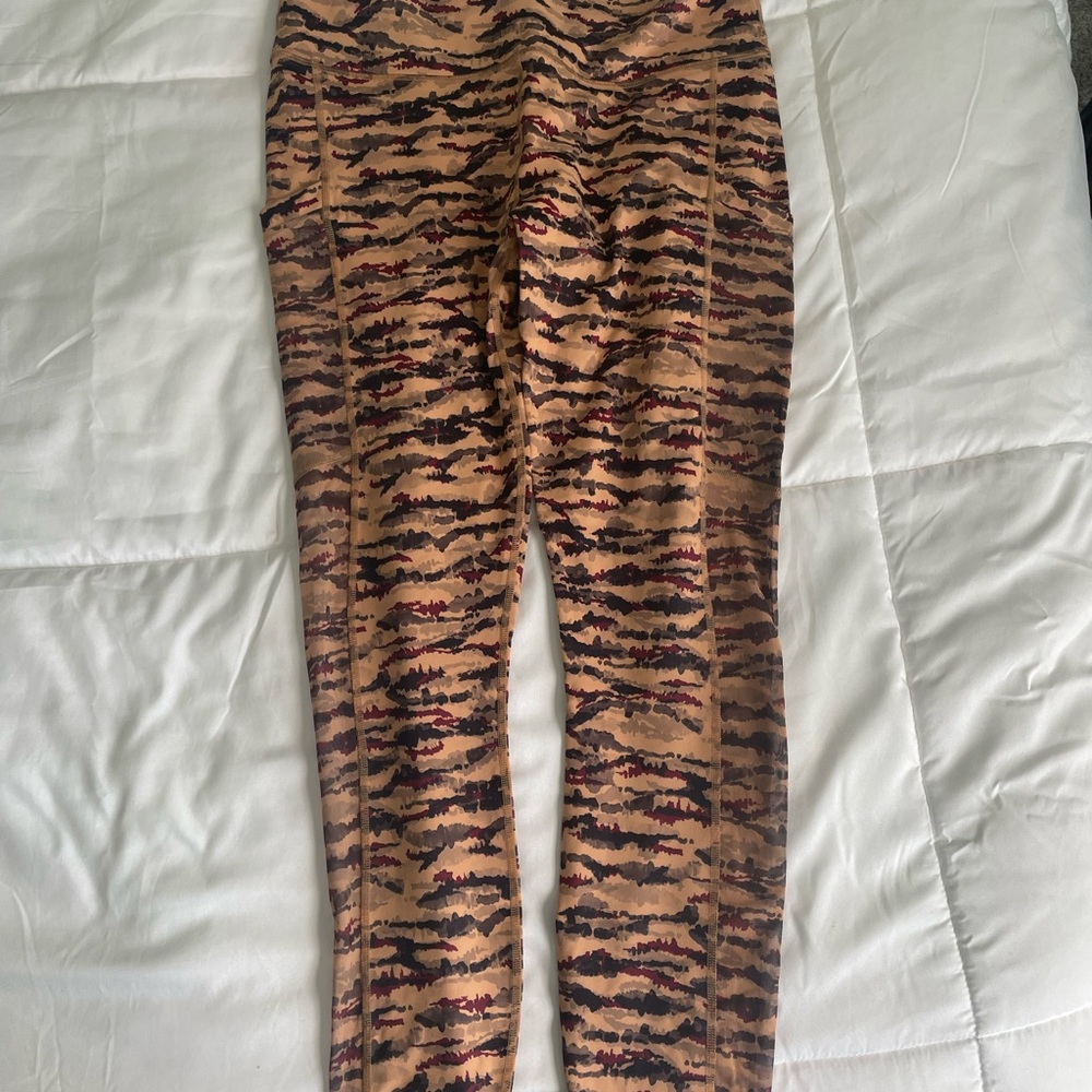 Fabletics Large On the go power hold high waisted legging